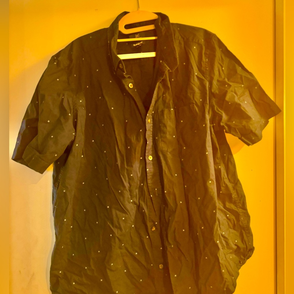 Poshmark Listing: George XL Short-Sleeve Button-Up Shirts $5 each - Picture 2 of 4